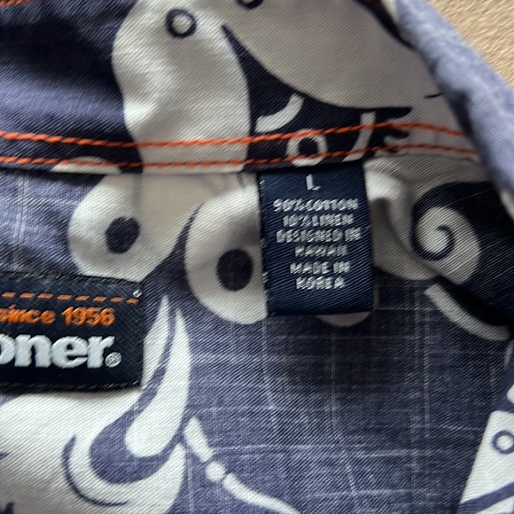 Purchased in Hawaii excellent condition. Reyn Spooner Hawaiian print. - Picture 5 of 6